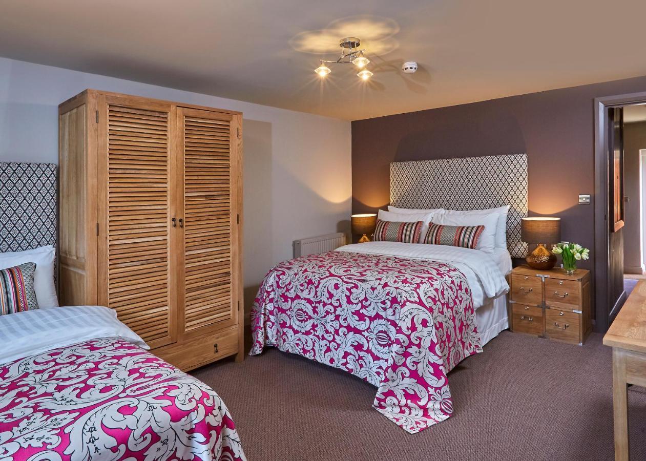 Hotel The White Hart At Lydgate à Oldham Extérieur photo