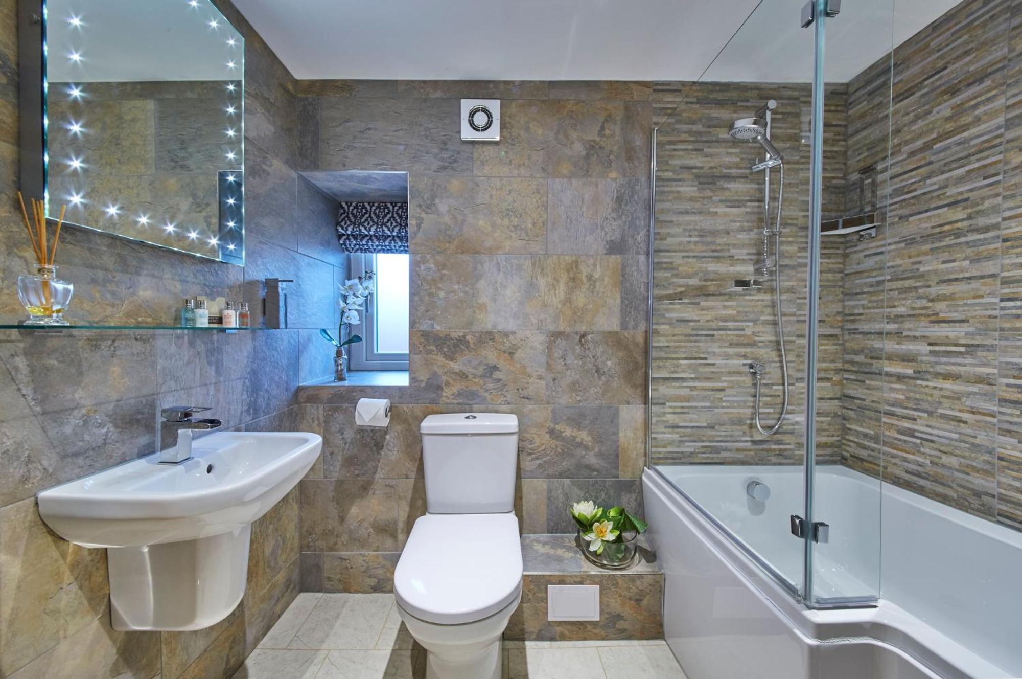 Hotel The White Hart At Lydgate à Oldham Extérieur photo