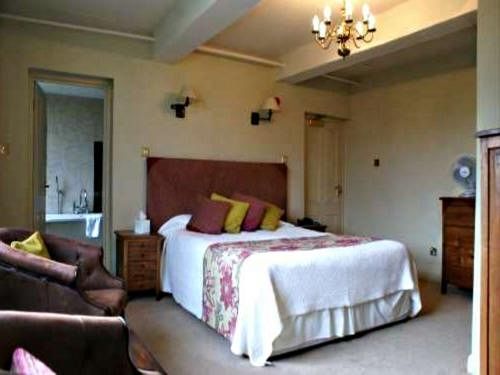 Hotel The White Hart At Lydgate à Oldham Extérieur photo
